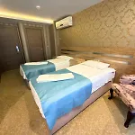 Rain Golden İstanbul